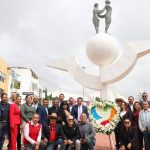 COLOCA GOBIERNO DEL ESTADO OFRENDA FLORAL EN HONOR A LA COMUNIDAD ZACATECANA MIGRANTE