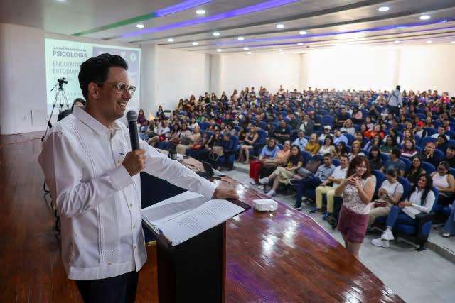 RECONOCE SECRETARIO GENERAL DE GOBIERNO, RODRIGO REYES MUGÜERZA, APORTACIONES DE LA PSICOLOGÍA A LA SOCIEDAD.