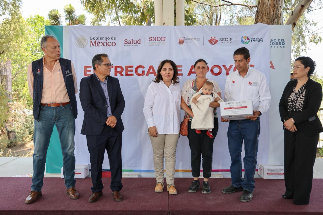 LLEVAN SEDIF Y CONAFE PAQUETES ALIMENTARIOS A COMUNIDADES VULNERABLES.