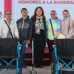 ENTREGA SEDIF APOYOS ECONÓMICOS Y APARATOS FUNCIONALES A FAMILIAS DE ATENCIÓN PRIORITARIA.