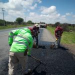 CONTINÚA GOBIERNO DE ZACATECAS ACCIONES DE COSERVACIÓN CARRETERA EN TRAMO SANTA MONICA – POZO DE GAMBOA.